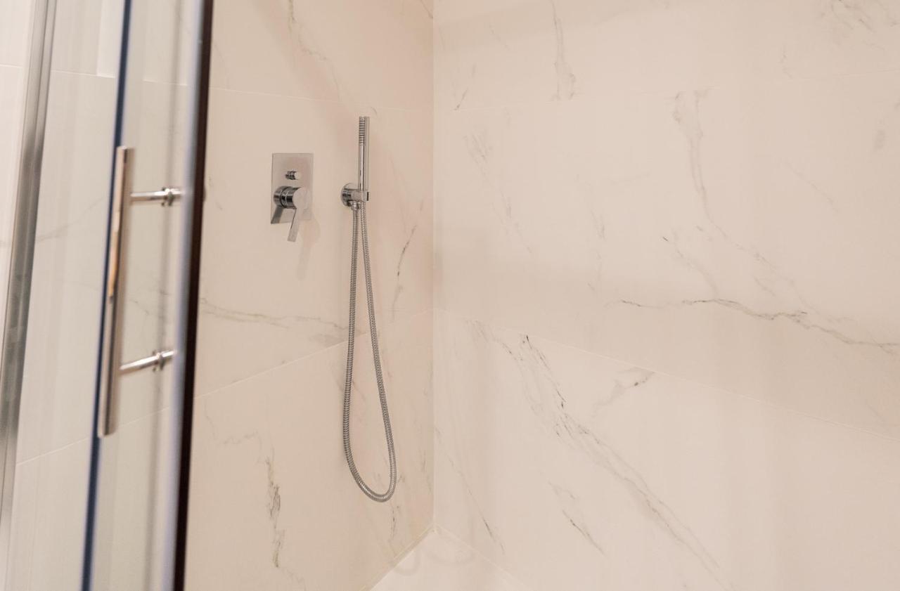 Liv - Luminous & Spacious In Pagrati Athens Exterior photo